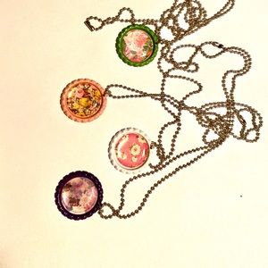 Set of 4 - Floral Necklace Lot